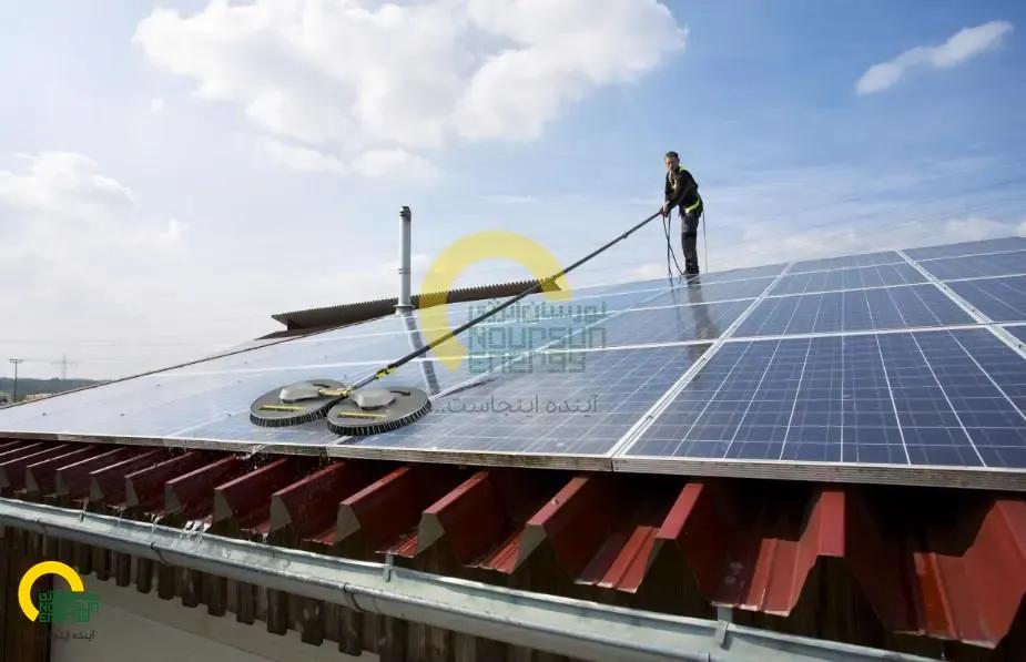 solar_cleaning_2.webp