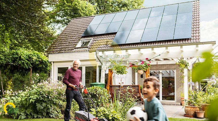 solar_panel_provide_electricity_to_a_villa_or_garden.jpg